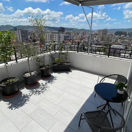 30°bs Rooftop * Tirana