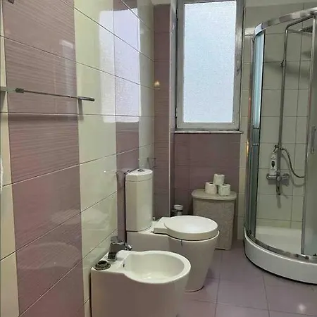 30°bs Rooftop * Тирана